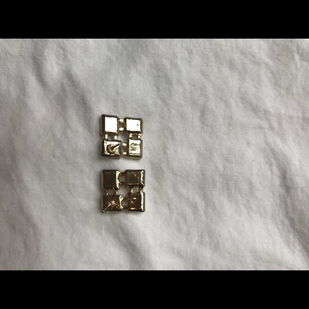 Gorgeous Rhinestone Earrings - Picture 3 of 3